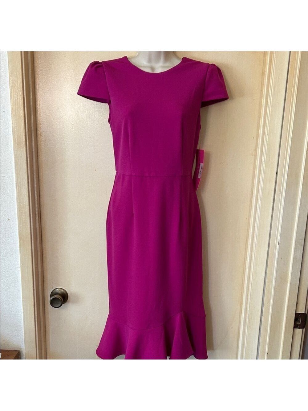 Betsey Johnson Vibrant Fuchsia Bodycon Dress size 4
